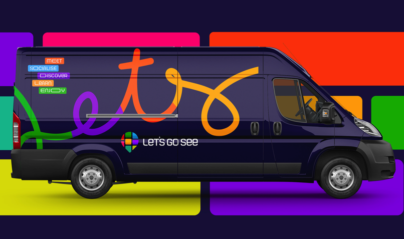 旅行平臺(tái)網(wǎng)站服務(wù)車.png